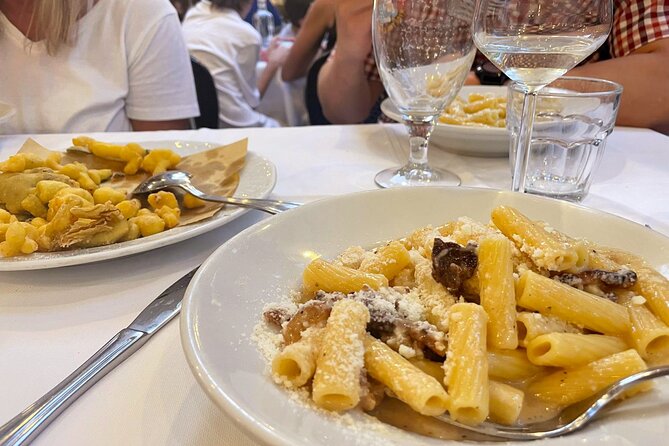 Rome by Night Cannondale EBIKE Tour With Optional Italian Dinner - Difficulty and Accessibility