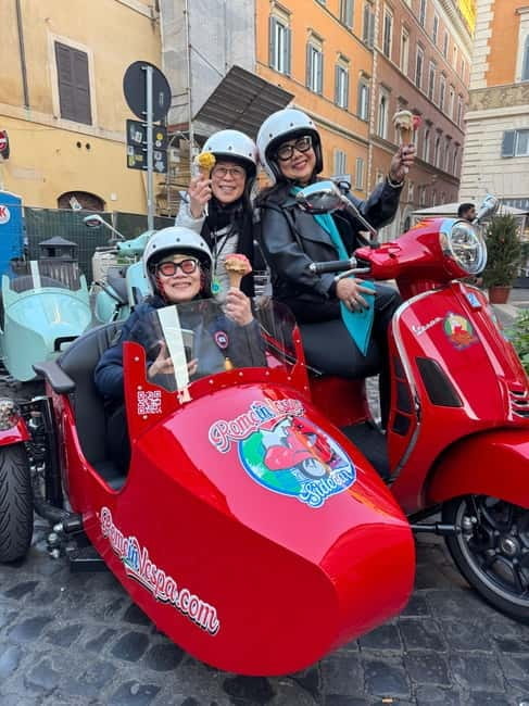 Rome by Vespa: Private guided tour in Sidecar vintage style - Scenic Overlooks and Relaxed Stops: The Views That Stick