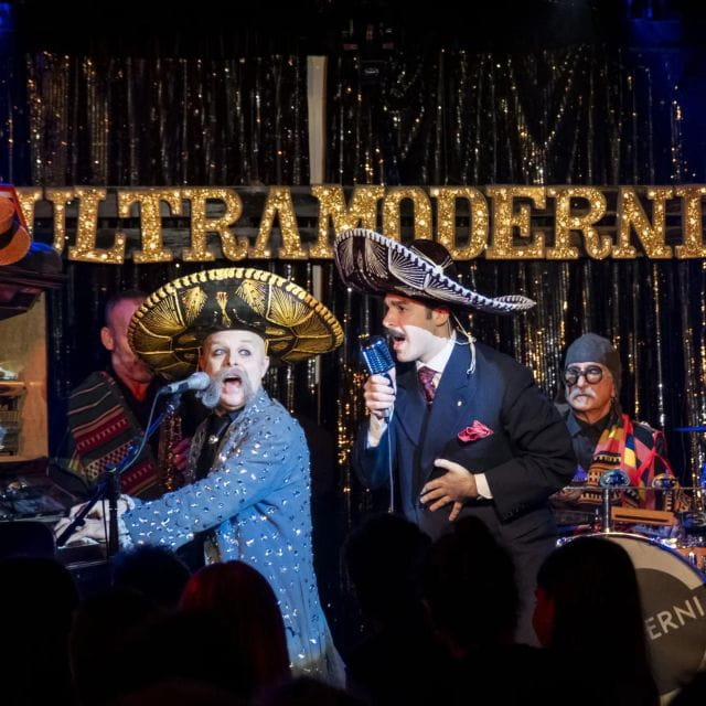 Rome: Cabaret and Burlesque Show Entry Ticket - Entering the Venue: What You Can Expect