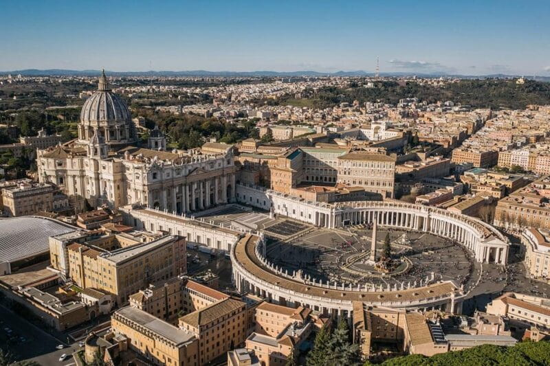 Rome: Castel Sant'Angelo Skip-the-Line & Panoramic bus tour - Entering Castel SantAngelo: Fast Access and Fascinating History