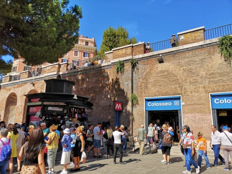 Rome: Colosseum, Roman Forum and Palatine Hill Private Tour - Palatine Hill and the Emperor’s Residences