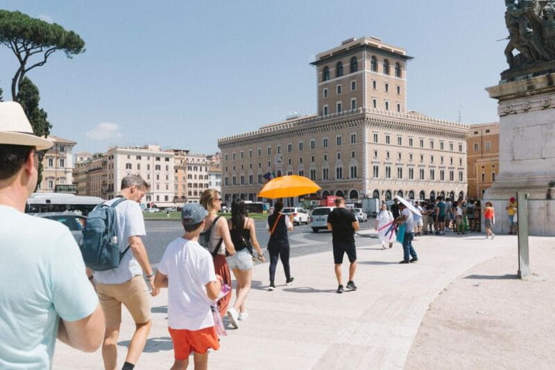 Rome: Colosseum, Roman Forum, Palatine with Multimedia Video - Who Should Consider This Tour?