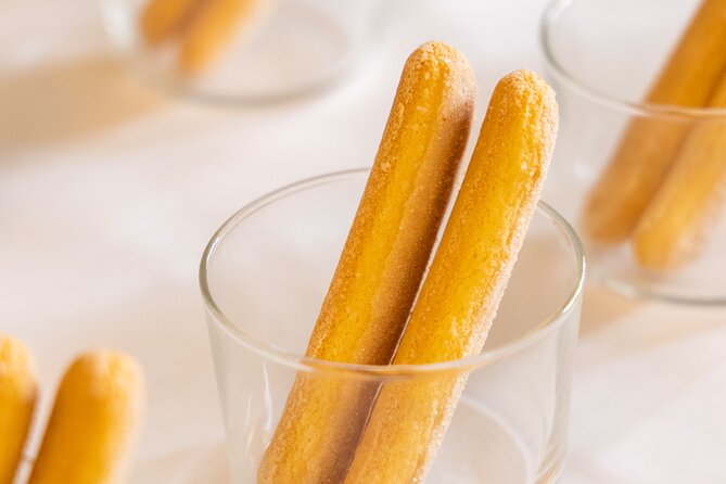 Rome Cooking Class: Fettuccine & Tiramisu Lovers Workshop - Accessibility and Group Size