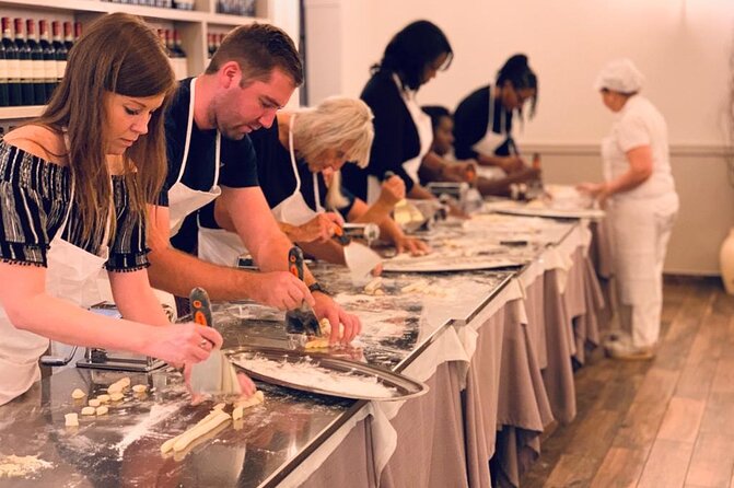 Rome Cooking: Pasta & Tiramisu Making, Free-Flowing Fine Wine - Group Size and Cancellation