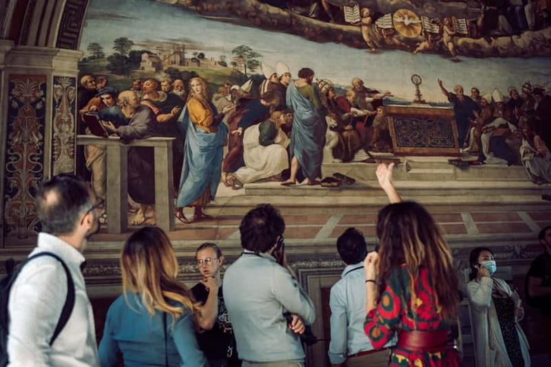 Rome: Early Morning Vatican Tour with Sistine Chapel - Entering The Vatican Museums in Peace