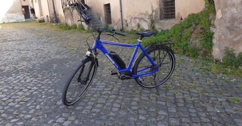 Rome: Electric Bike Rental with Helmet - Key points / Takeaways