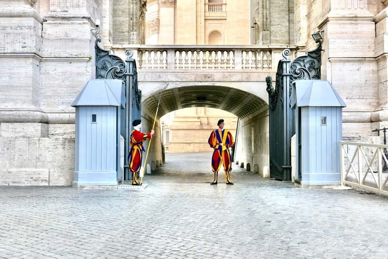 Rome Fast Track Entry St Peter's Basilica, Grottoes & Square - The Bottom Line: Who Will Love This Tour