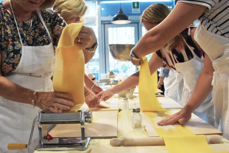 Rome: Fettucine, Ravioli and Tiramisu Making Class + Wine - FAQ