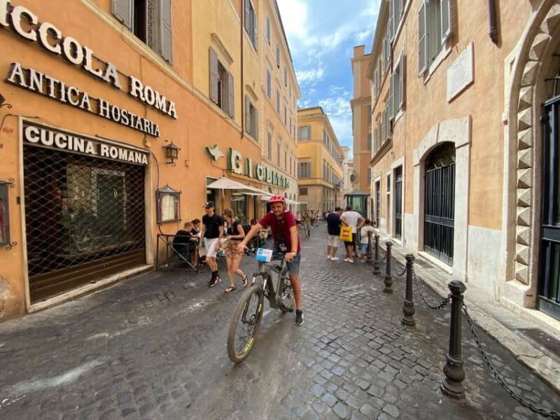 Rome :guided night e-bike tour with typical ice-cream - Entering The Colosseum and Final Thoughts