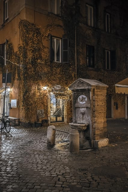 Rome Night Golf Cart Tour with Access to an Exclusive Dinner - Who Is This Tour Best Suited For?