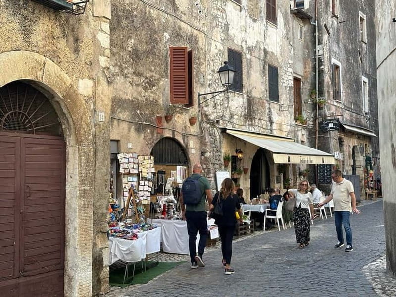 Rome: Ninfa Gardens, Sermoneta, and Lunch Private Tour - The Journey Begins: From Rome to the Enchanting Countryside