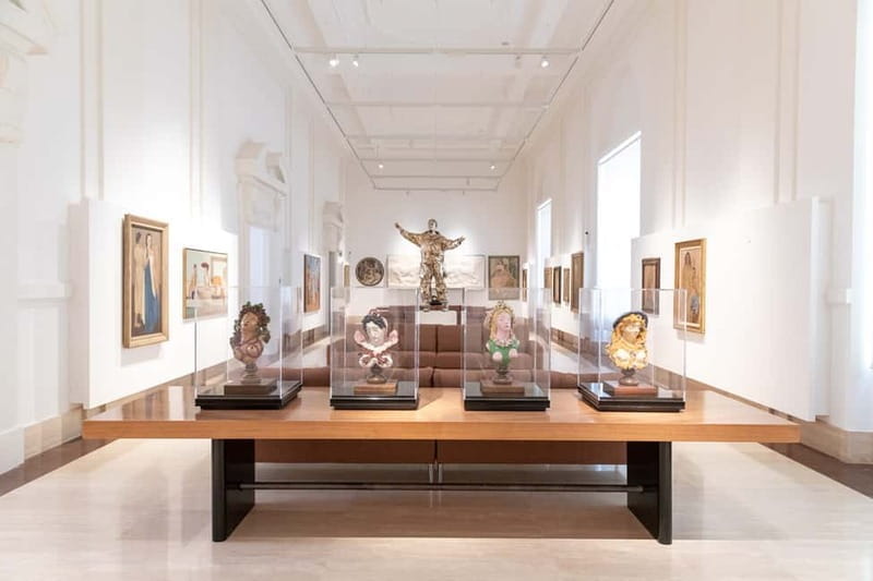 Rome: Palazzo Merulana Entrance Ticket & App Audioguide - Entering The Gallery: First Impressions on the Ground Floor