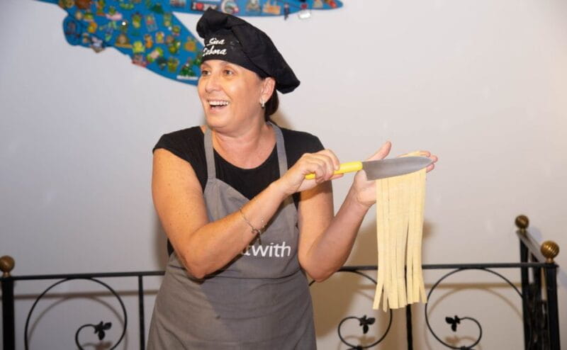 Rome: Pasta and Tiramisu Shared Cooking Class with Wine - Introducing the Rome Pasta and Tiramisu Cooking Class