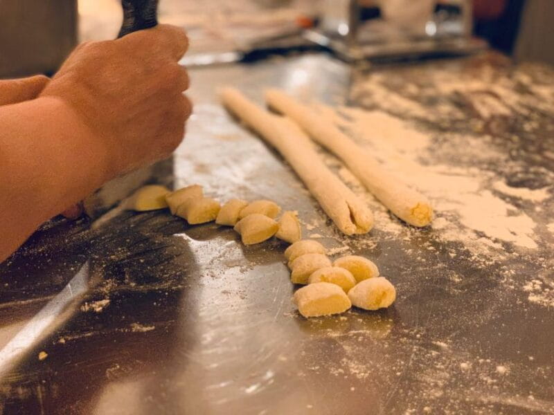 Rome: Pasta & Tiramisu Class with Free Flowing Fine Wine - Key points/Takeaways