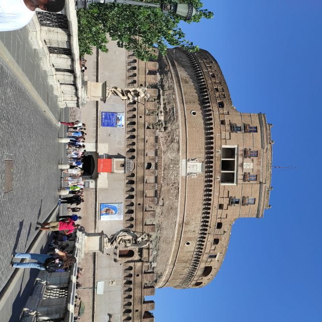 Rome: Private 3-Hour Tour by Chauffeur-Driven Vehicle - Entering the Landmarks: What It Feels Like