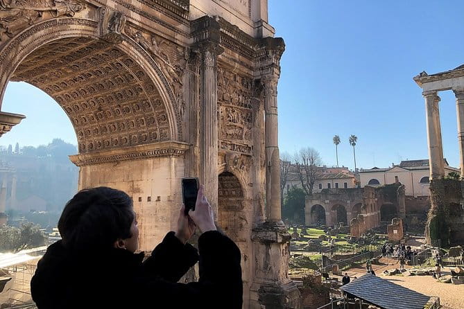 Rome Private COMBO TOUR: Colosseum & Vatican Tour with Lunch - Exploring the Vatican Museums: Art and History