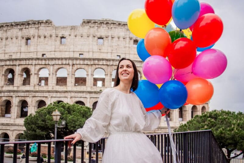 Rome: Professional Photoshoot With Balloons - Returning to the Meeting Point and Photo Delivery