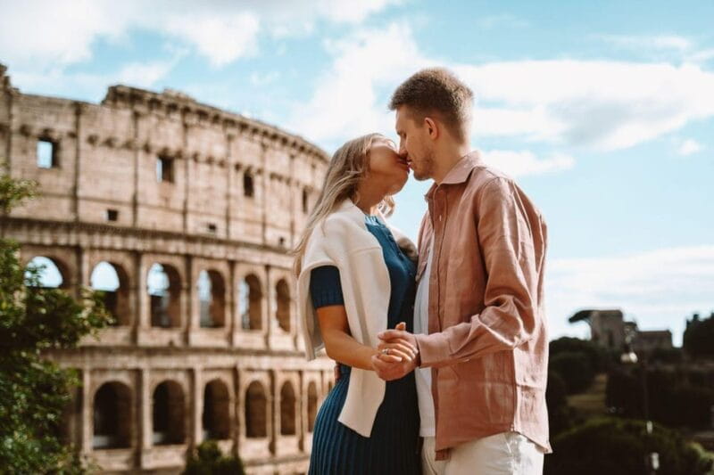 Rome: Romantic Couple Photoshoot Tour VIP - A Romantic Stroll Through Rome with a Professional Photoshoot
