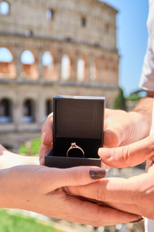 Rome: Romantic Proposal PhotoShoot - Who Will Love This Experience?