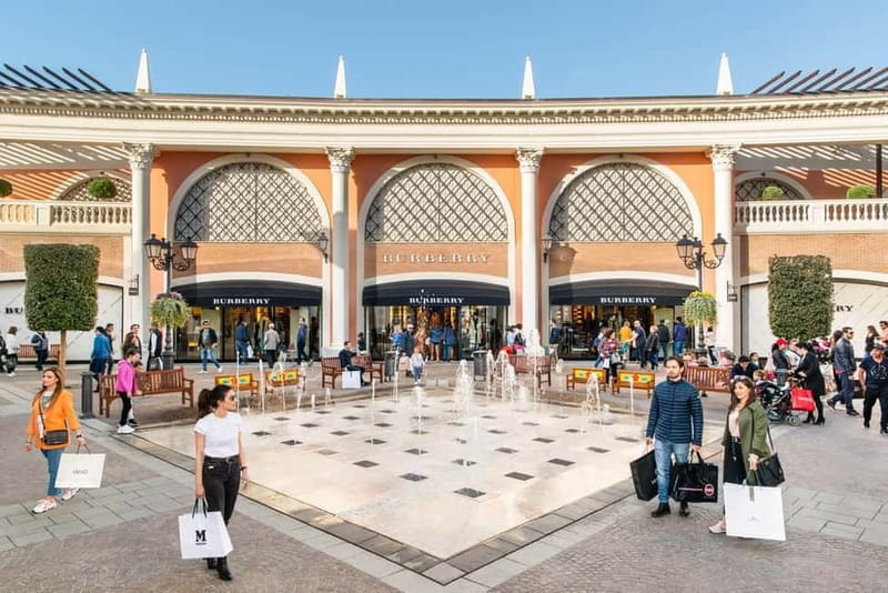 Rome Shopping Tour: designer deals and Anzio seaside charm - Entering the Designer Outlet
