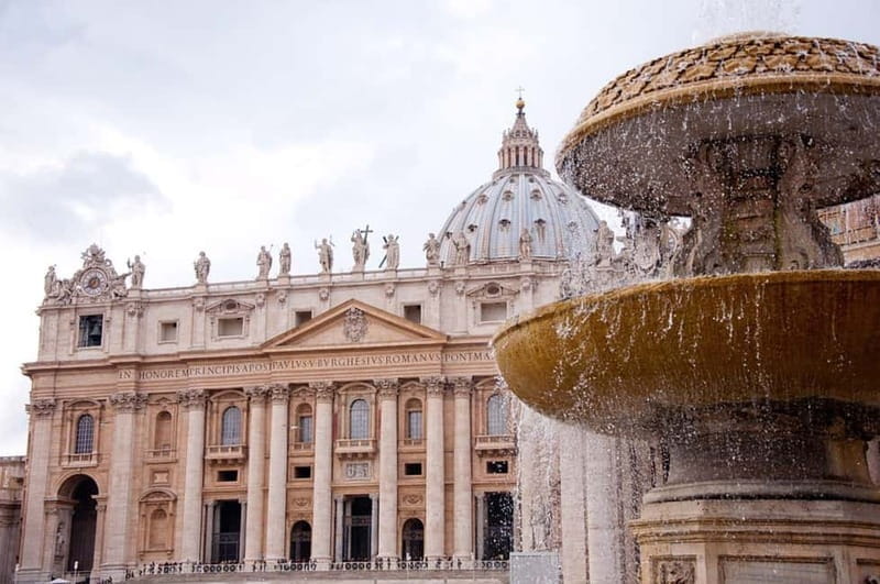 Rome: Skip The Line St.Peters Basilica, Tombs & Dome Tour - Exploring the Basilica: A Walk Through Artistic Marvels and Sacred Spaces