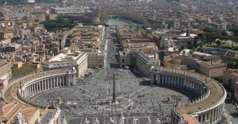 Rome: Skip-the-Line Vatican Museums and Sistine Chapel Tour - The Sistine Chapel: A Crowning Glory