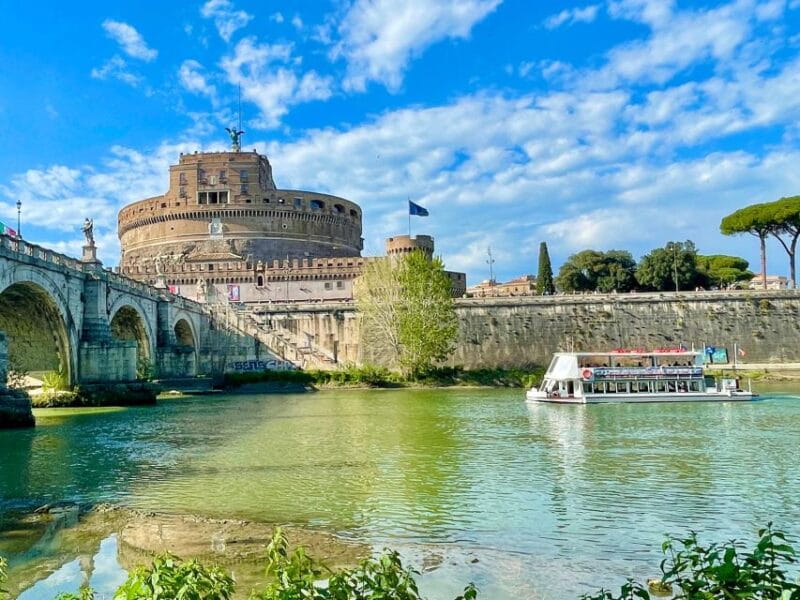 Rome Squares and Fountains Tour & River Boat Hop On Hop Off - Who Is This Tour Perfect For?