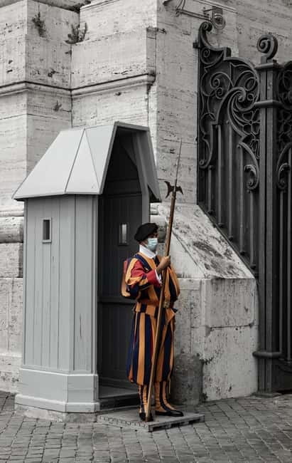 Rome: St.Peter's Basilica & Papal Tombs guided Tour - Entering the Heart of the Vatican: St. Peter’s Basilica