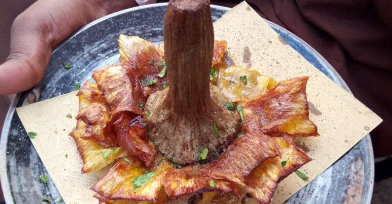 Rome: Trastevere and Jewish Ghetto Street Food Walking Tour - Exploring Rome’s Neighborhoods Through Food and Stories