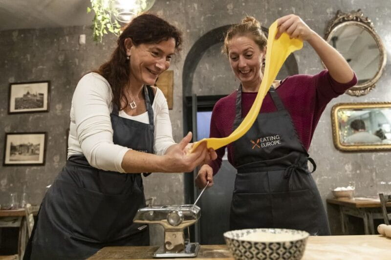 Rome: Trastevere Pasta Making Class - Exploring Trastevere: A Neighborhood Full of Charm and Flavor