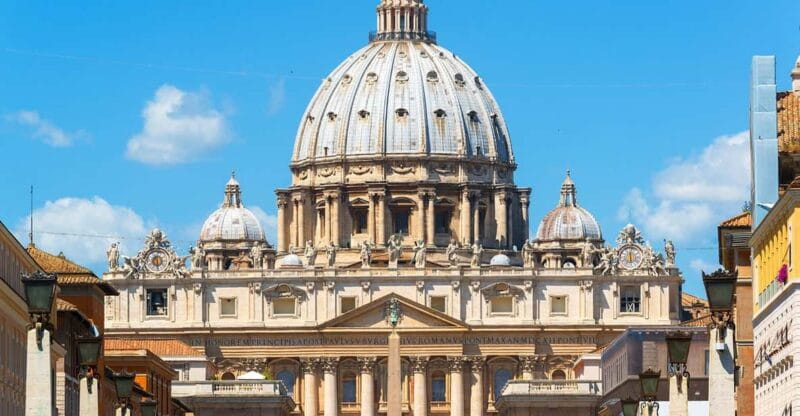 Rome: Vatican Museums & Sistine Chapel Skip the Line Tickets - Entering the Vatican: From Lines to Luxuries