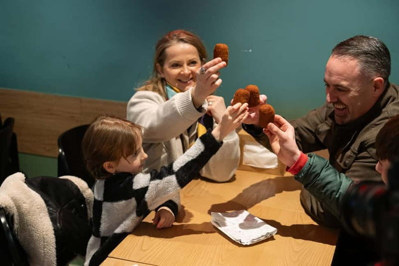 Rome: Vespa Sidecar Food Tour with Driver - Key points/Takeaways