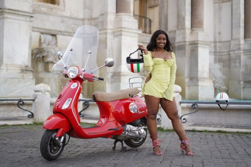 Rome: Vespa Sightseeing Tour with 25 Professional Pictures - Price and Overall Value