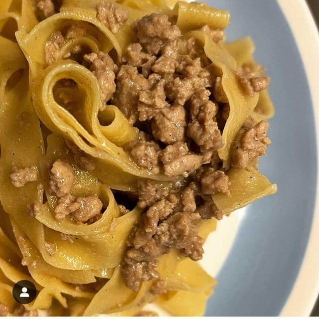 Rome: Walking Tour with Market Visit and home restaurant - The Art of Cooking with a Professional Chef