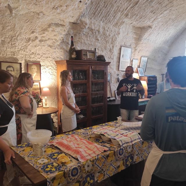 Rome: Wine Tasting and Pizza Making Class at a Vineyard - Getting to the Heart of the Experience