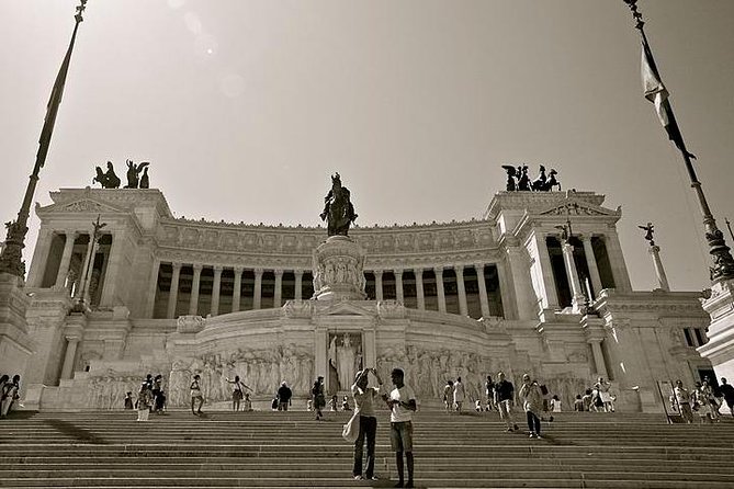 Romes 12 Best Highlights Full Day Private Tour - Accessibility and Transportation