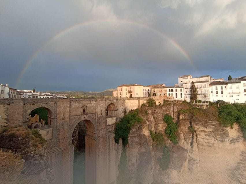 Ronda: Guided Walking Tour With English or Spanish Guide - Tour Experience