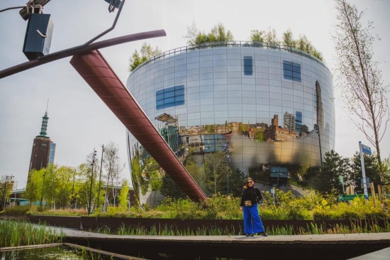 Rotterdam: Highlights & Gems Walking Tour with Dutch Local - Inside the Market Hall: A Feast for the Senses