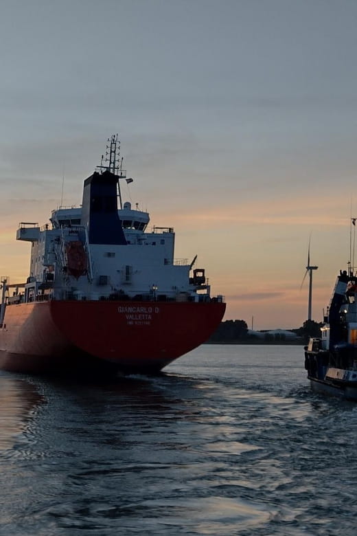 Rotterdam: Summer Evening Cruise with Live Entertainment - Key Points / Takeaways