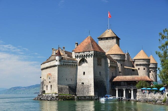 Round trip cruise from Lausanne to Chillon - Exploring the Lake Geneva Cruise from Lausanne to Chillon in Detail