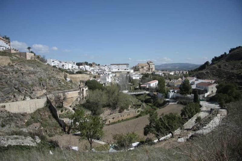 Route by van through the viewpoints of Antequera - Entering the Land of Views: The Itinerary in Detail