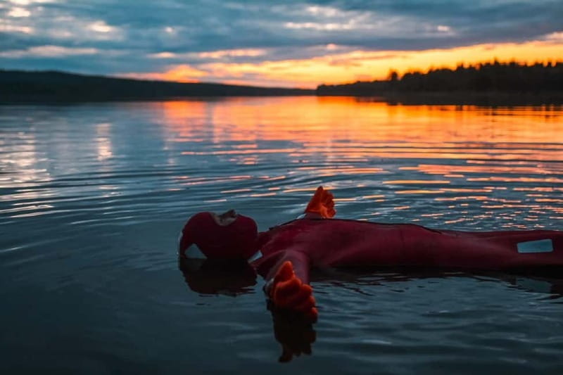 Rovaniemi: Aurora Borealis Autumn Lake Floating Experience - Rovaniemi: Aurora Borealis Autumn Lake Floating Experience