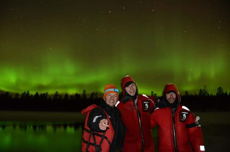 Rovaniemi: Aurora Borealis Autumn Lake Floating Experience - How the Floatation Experience Works and What to Expect