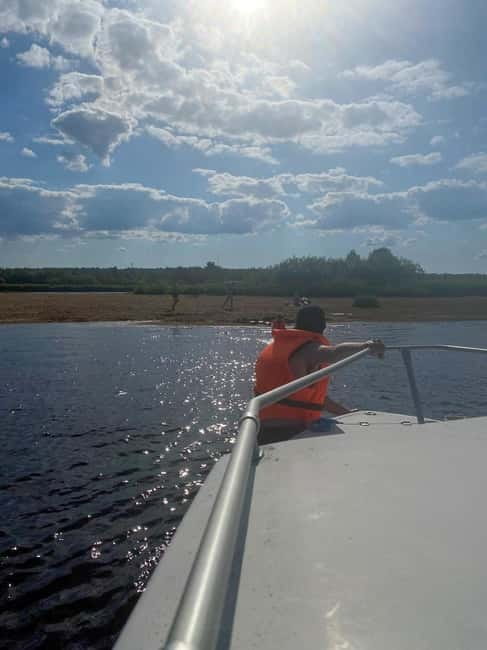 Rovaniemi: Summer Boating Trip with Refreshments - Exploring Rovaniemi’s Summer Waterscape