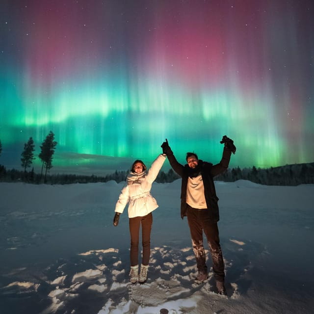 Rovaniemi: Unlimited Mileage and Hours Aurora Hunting Pro - Experience in Depth: chasing the Northern Lights in Rovaniemi