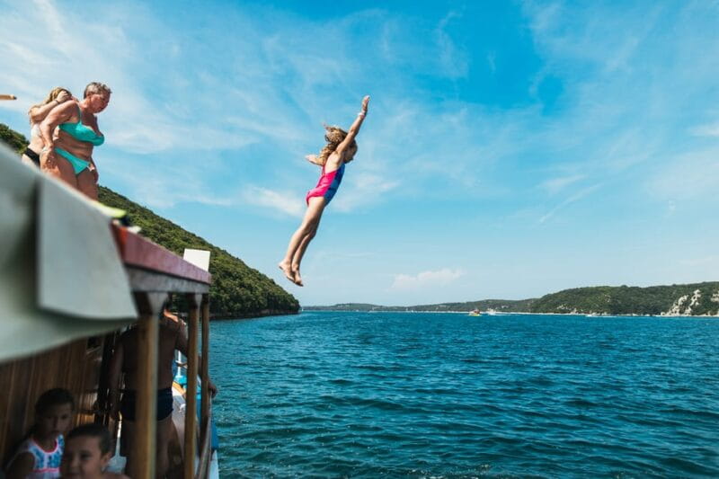 Rovinj half-day cruise: swim stops, drinks & brunch included - Key points / Takeaways