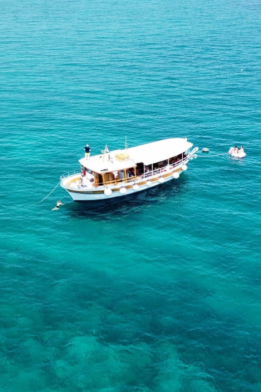 Rovinj half-day cruise: swim stops, drinks & brunch included - The Guides and Atmosphere: Friendly and Informative