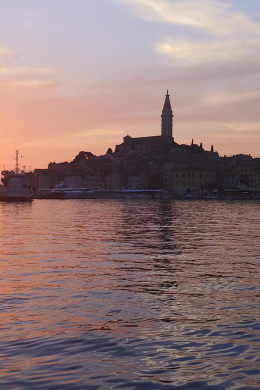 Rovinj: Sunset Speedboat Tour with Dolphin Watching - Exploring Rovinj’s Sunset Speedboat Tour in Depth