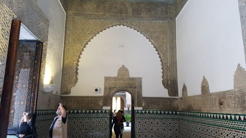 Royal Alcázar of Seville Skip-the-Line Guided Tour - Entering the Palace: A Seamless Start