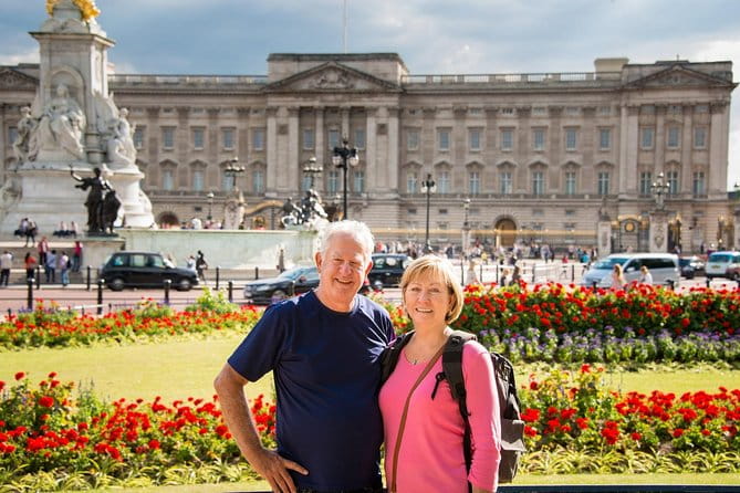 Royal London with Changing of the Guard Private Car Tour - Experiencing Londons Highlights in Style and Comfort